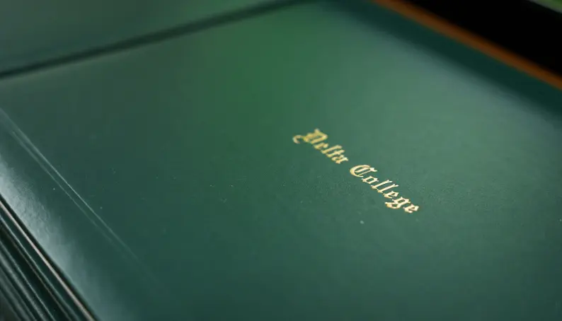 HOME FOR YOUR WINTER 2025 GRADUATION MATERIALS